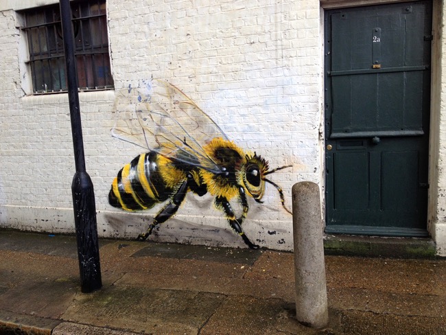 louis-masai-michel-street-art-londre-abeilles-realiste-4